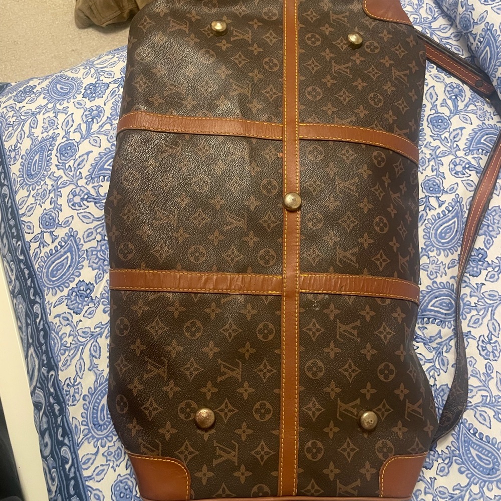 Faux Louis Vuitton Brown Duffle Bag - Picture 9 of 9